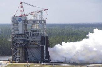 NASA RS-25 engine test